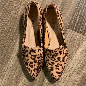 Leopard Print Pointed Flats